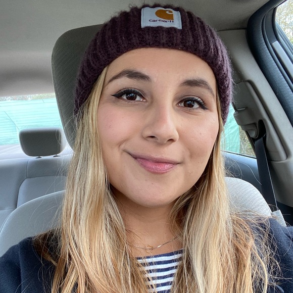 Profile Picture of Raquel Cuevas (@cuevasraquel628) on Poshmark