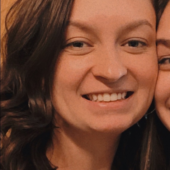 Profile Picture of Jackie Noelker (@jnoelker16) on Poshmark