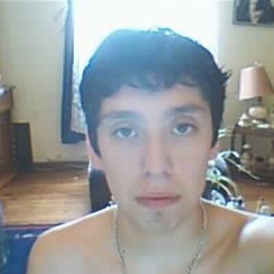 Profile Picture of BRODERICK URRUTIA (@alexander22_69) on Twitter