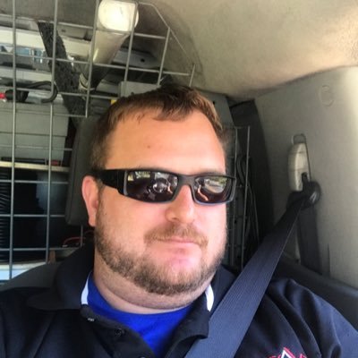 Profile Picture of Stephen Ray Hendrix (@DJXSLIVE) on Twitter