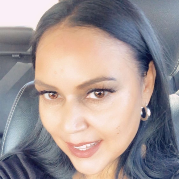 Profile Picture of Norma Rivera (@normisrivera9) on Poshmark