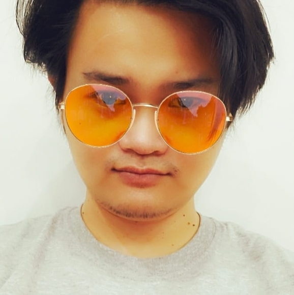 Profile Picture of Gilbert Peña (@loujille) on Poshmark