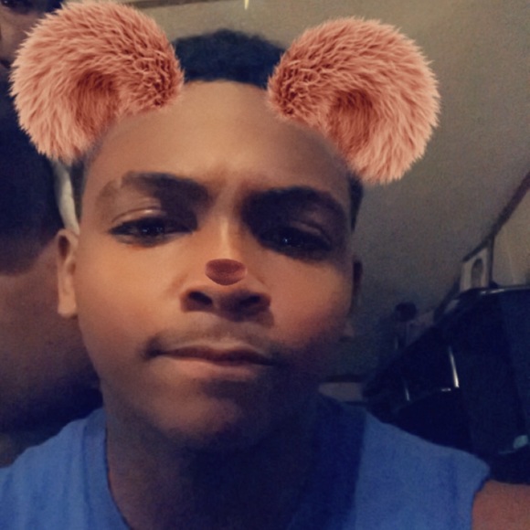 Profile Picture of Kris Byrd (@byrdkris88) on Poshmark