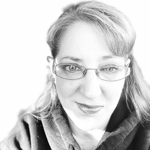 Profile Picture of Tomi Wrangham (@tomiw73) on Poshmark