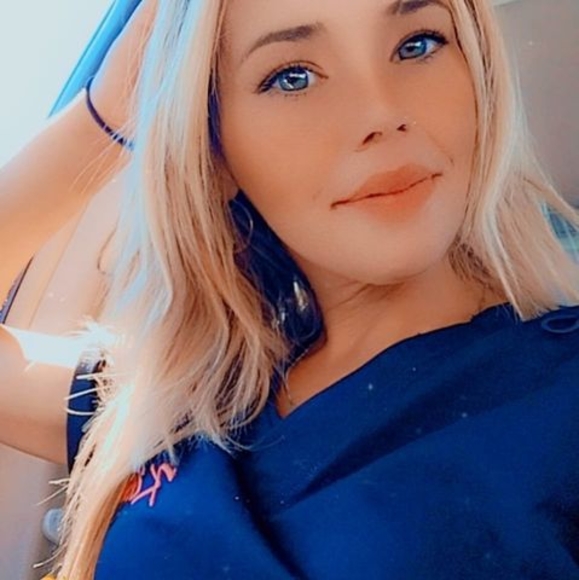 Profile Picture of Kimberlyy Basso (@kimberlyybasso) on Poshmark