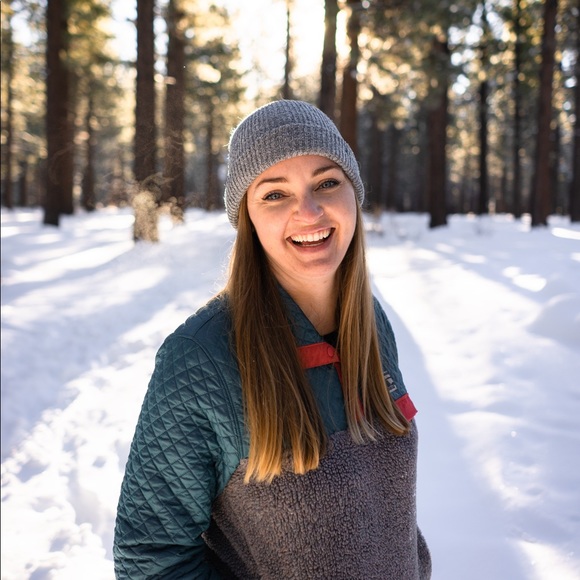 Kaitlyn Holt - Poshmark Profile Picture of Kaitlyn Holt (@kholt08) on Poshmark