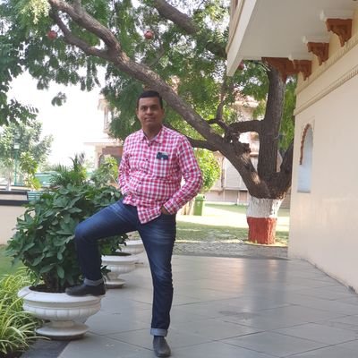 Profile Picture of Dharmendra Thakkar (@Dharmen26122629) on Twitter