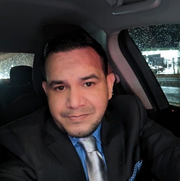 Profile Picture of Javier Cantos (@edison1patty) on Poshmark