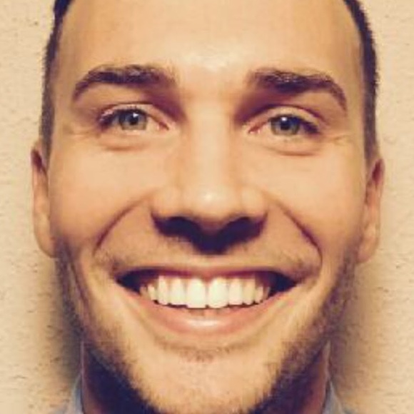 Profile Picture of Graham Charlton (@charlg15) on Poshmark