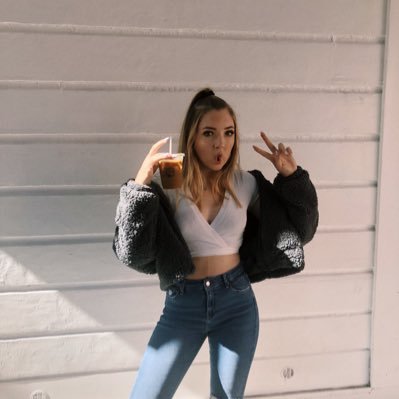 Profile Picture of Haley Carpenter (@_haley_c_) on Twitter