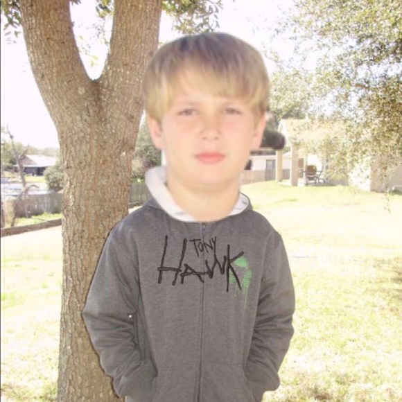 Profile Picture of Mitchell Wiginton (@mitchellwig) on Poshmark