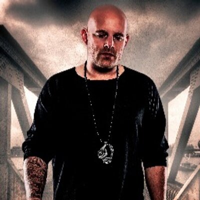 Profile Picture of Miké Simonsen (@MikeeSimonsen) on Twitter