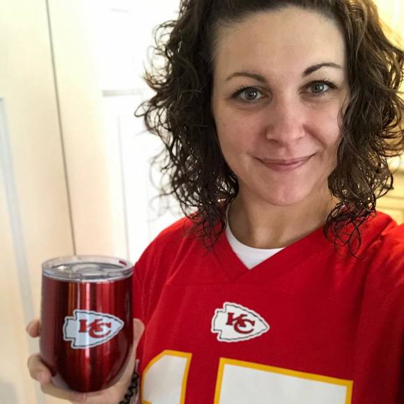 Profile Picture of Jessica Karcz (@jrkarcz) on Poshmark