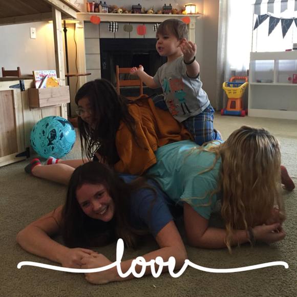 Profile Picture of Dawn Kelejian (@dawnkelejian) on Poshmark