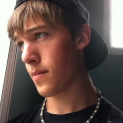 Profile Picture of Andrew Dumont (@dumont_andrew) on Twitter