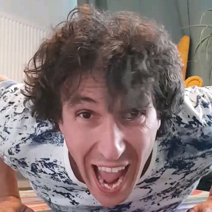 Duo avec @pepper_and.salt... - Tiktok Profile Picture of   Duo avec @pepper_and.salt... (@thomas.delvaux) on Tiktok