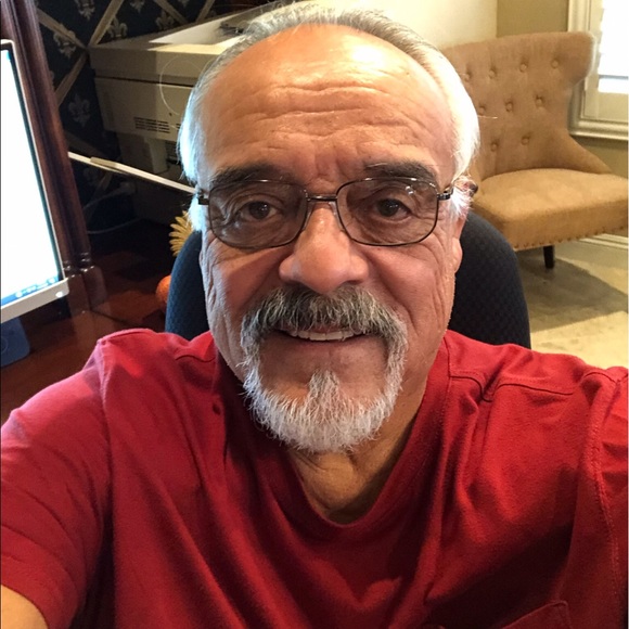 Profile Picture of Leonard Hernandez (@leonardherna880) on Poshmark