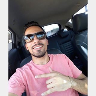 Profile Picture of Lawrence Gonçalves (@lawrence.goncalves.54) on Facebook