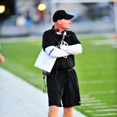 Profile Picture of Coach Jim Pickett (@fbcoach92) on Twitter