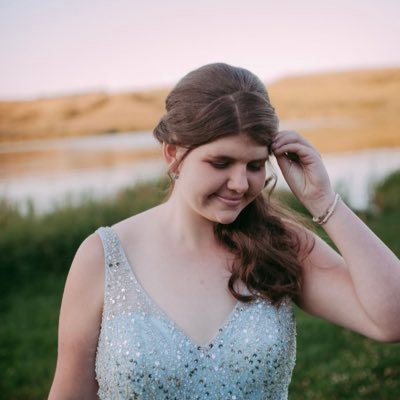 Profile Picture of Tara Martin (@Taras2219) on Twitter
