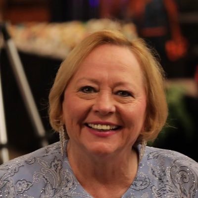 Profile Picture of Elizabeth Inman (@ElizabethInman) on Twitter