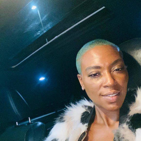 Profile Picture of Toi Thomas (@toitoi205) on Poshmark