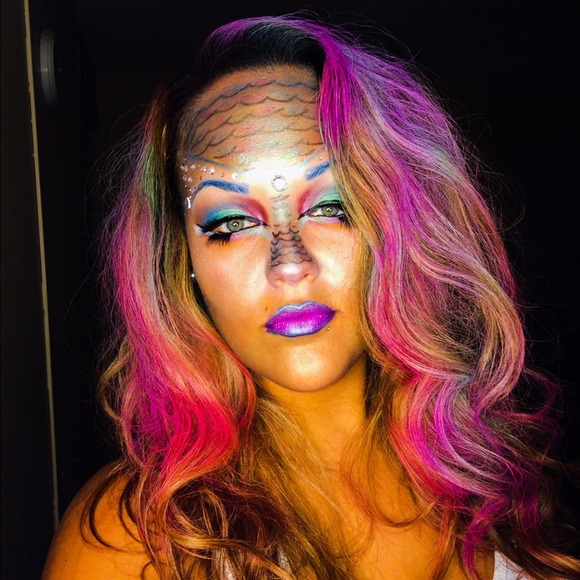 Profile Picture of Rosalie Merced (@rkm3186) on Poshmark