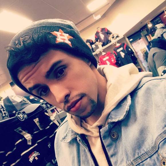 Profile Picture of Juan felipe Prieto (@nuf_95) on Poshmark