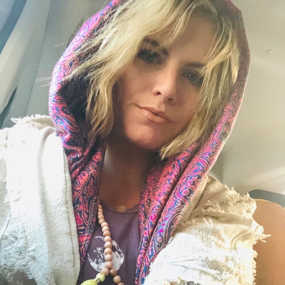 Profile Picture of Kelly Byers (@kellychic1) on Poshmark