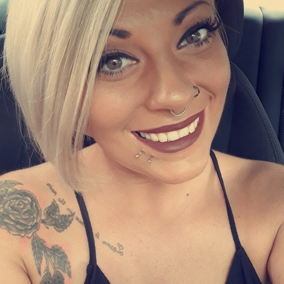 Profile Picture of Mindy Spickenagel (@mindork08) on Poshmark