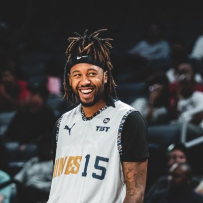 Profile Picture of Isaiah Miles (@freakyzeke_32) on Twitter