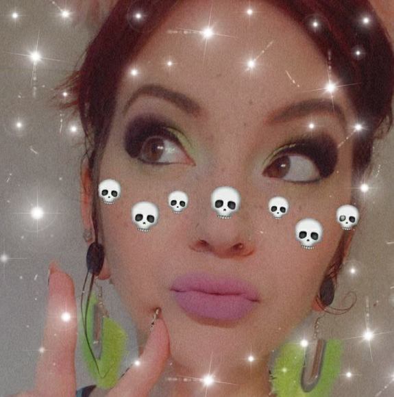 Profile Picture of Katherine Dembinski (@justasweater) on Poshmark