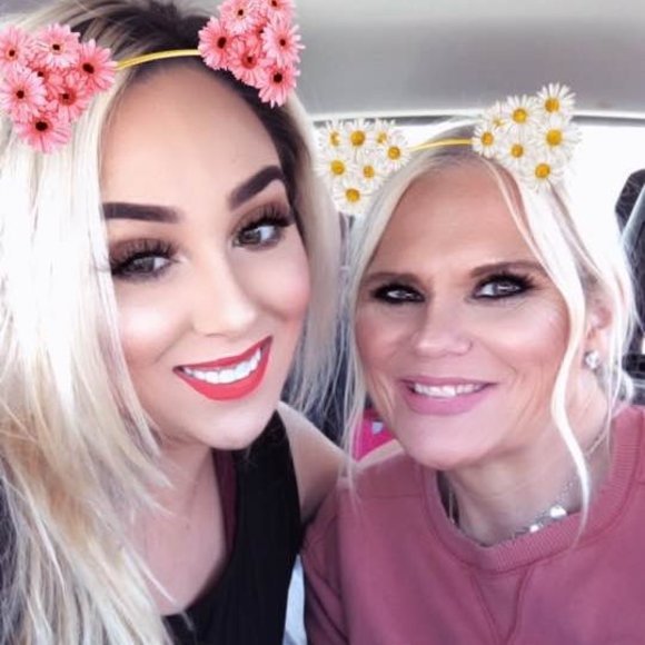 Profile Picture of Kelli Ellison-sousa (@kellidru) on Poshmark