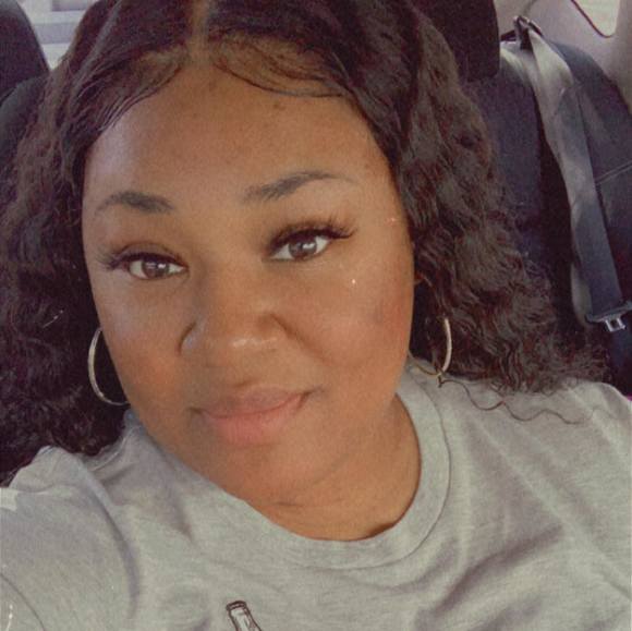 Profile Picture of Darcus Naylor (@darcusnaylor) on Poshmark