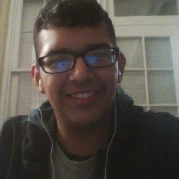 Profile Picture of Erick Carranza (@carranzaerick88) on Poshmark