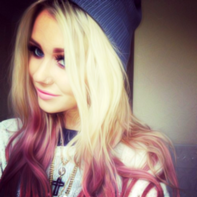 Profile Picture of Lisα † (@lisaliner) on Twitter