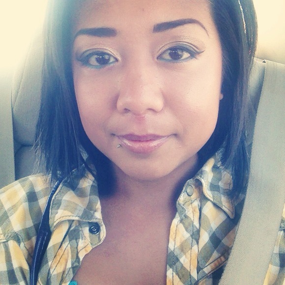 Profile Picture of Jonalyssa Pac (@jpaclibar0) on Poshmark