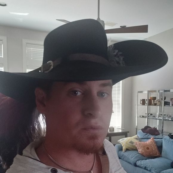 Profile Picture of Chris Patton (@xdarkstarx86) on Poshmark
