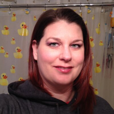 Profile Picture of Robin Coker (@robinmurie) on Twitter