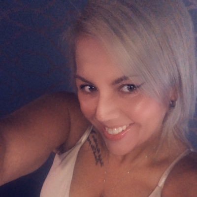 Profile Picture of Lorna Neill (@lneill57) on Twitter