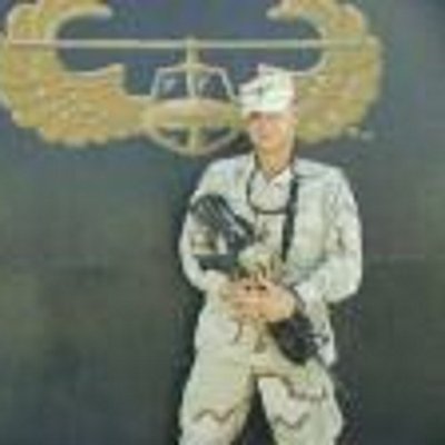 Profile Picture of Tony Goddard (@goldleegail) on Twitter