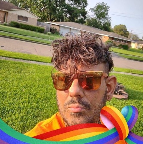 Profile Picture of Carl Weber (@carlrweber) on Poshmark