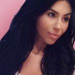 Profile Picture of 𝐾𝑎𝑦𝑙𝑎 | 𝙲𝚄𝚂𝚃𝙾𝙼 𝙲𝙰𝙺𝙴𝚂& 𝙳𝙴𝚂𝚂𝙴𝚁𝚃𝚂 (@crumbs.by.kaylakors) on Instagram