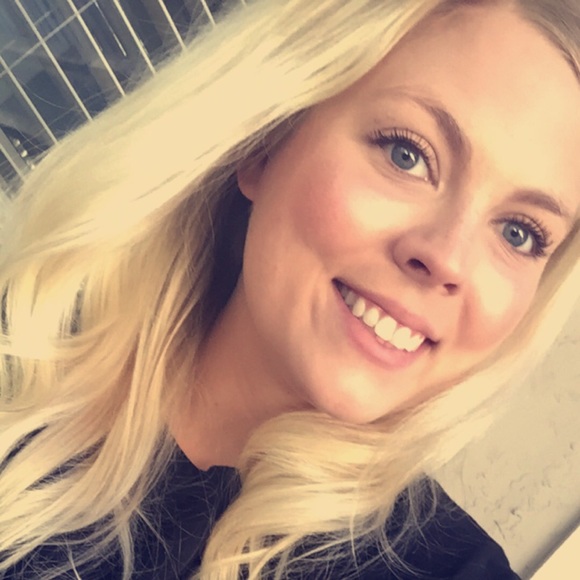 Profile Picture of Sam Wolfe (@sammers0612) on Poshmark