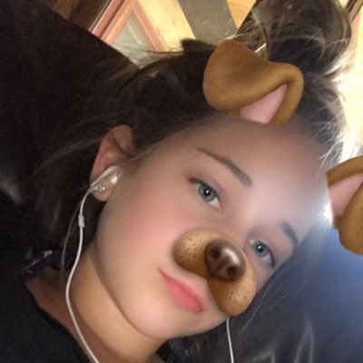 Profile Picture of Natalie (@_natalievandyke) on Twitter