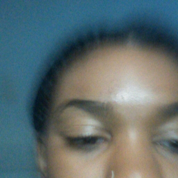 Profile Picture of Amya Malbrue (@lovelyamya) on Poshmark