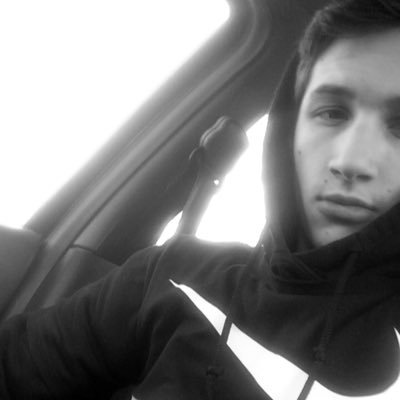 Profile Picture of Grant Stoddard (@_granterr_) on Twitter