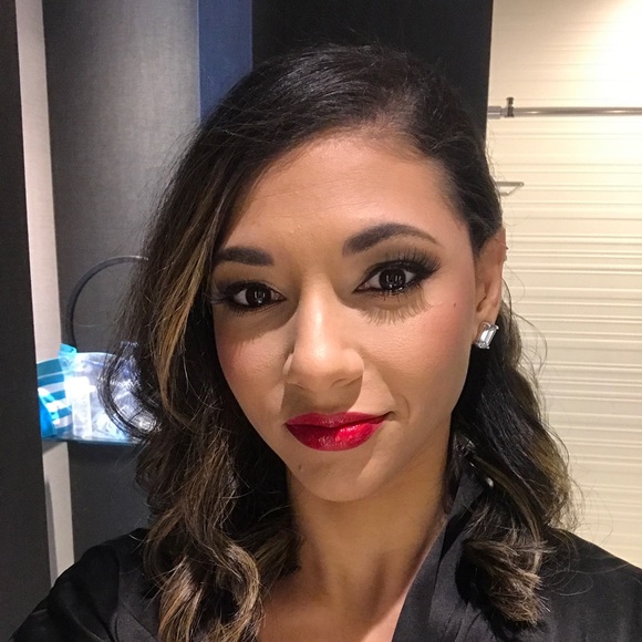 Profile Picture of Randi Senkler (@rmceowen) on Poshmark