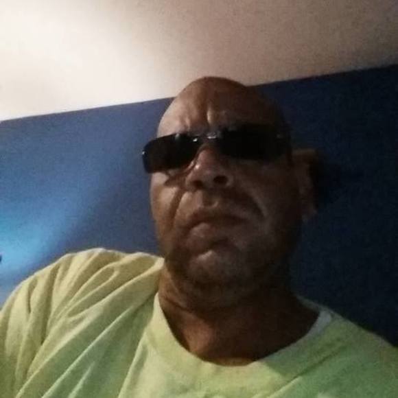 Profile Picture of Joey Burns (@kingburns1976) on Poshmark