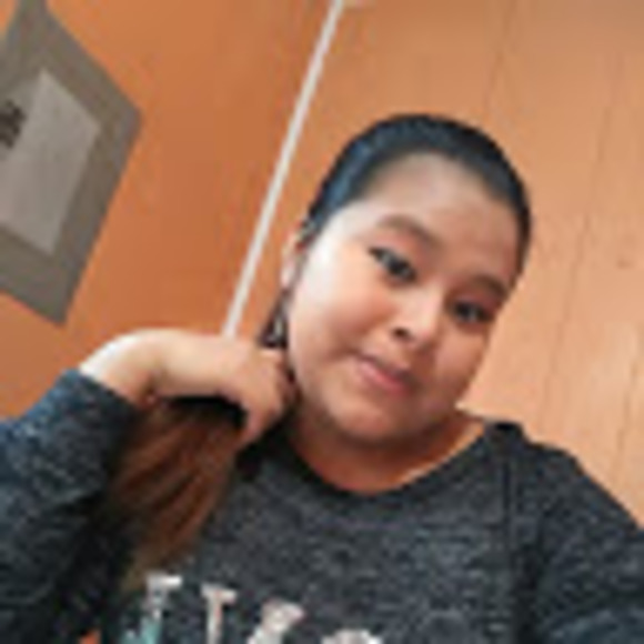 Profile Picture of Xenia Garcia (@xenia0911garcia) on Poshmark